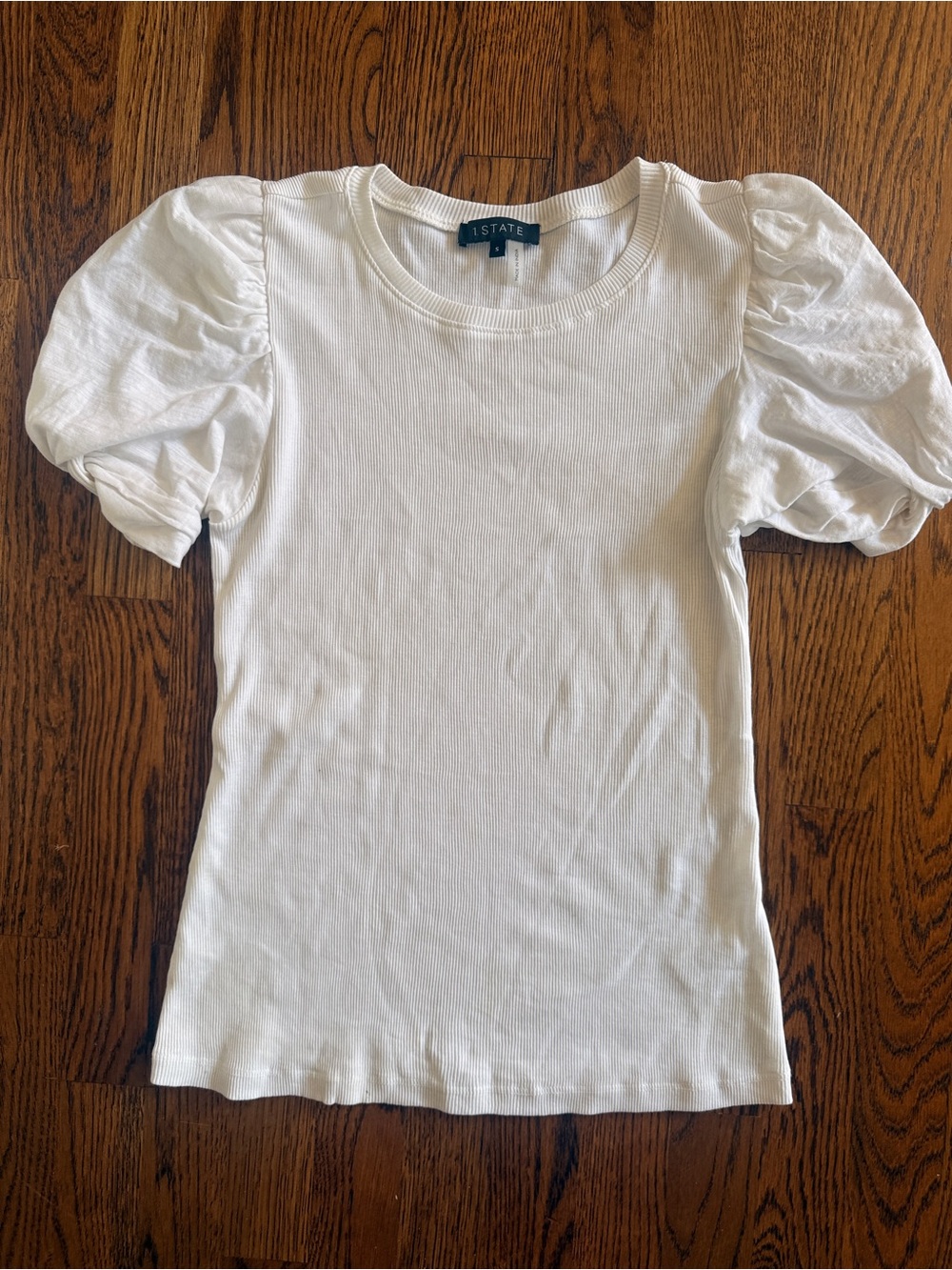 1. State White Puff Sleeve Ribbed Short Sleeve Top small